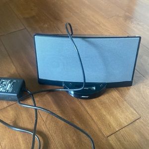 Bose SoundDock digital music system